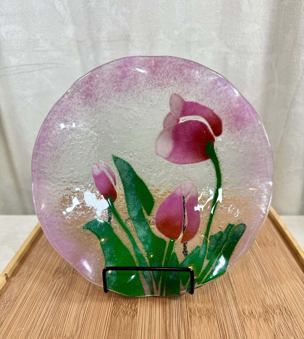 William McGrath Fusion Art Glass Tulip Garden Plate
